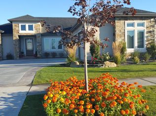 6014 W Piaffe Ct, Eagle, ID 83616