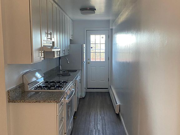 2nd image of 311 Westchester Ave #5G