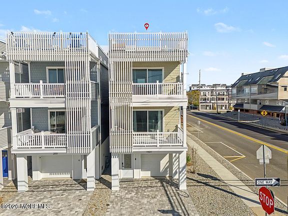 2nd image of 1501 Central Avenue