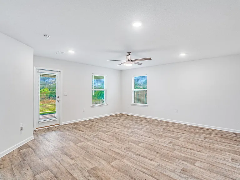 240 Red Bay Rd — Photo 12