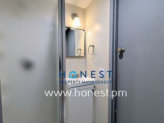 5th image of 23 Church St Unit 6