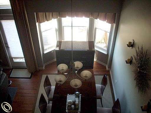 5th image of 1041 Paddock Dr Unit 1