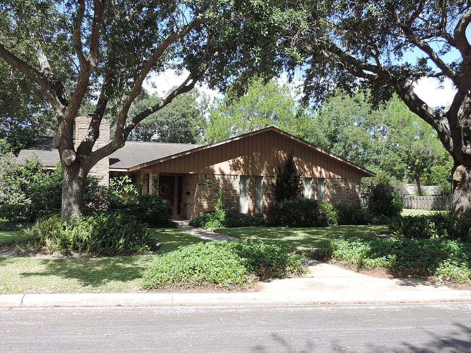 Front view.