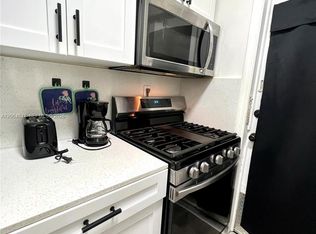 8132 Harding Ave APT 3, Miami Beach, FL 33141