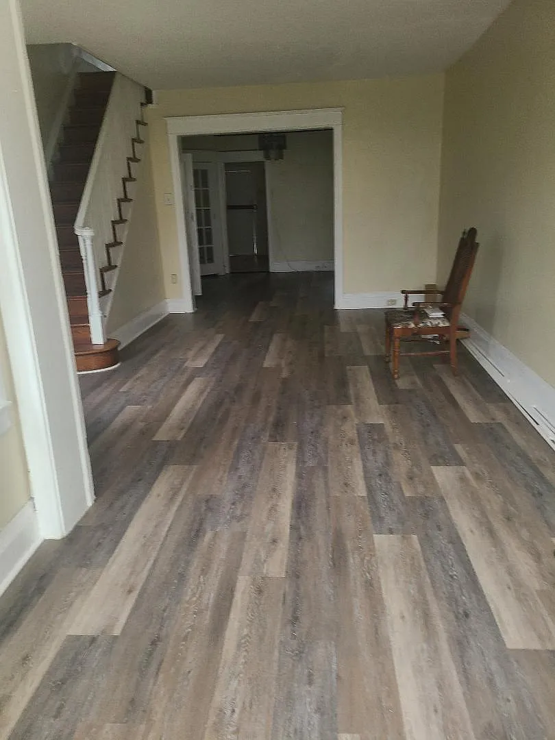 3 bed, 1140 sqft, $1,450 — Photo 2