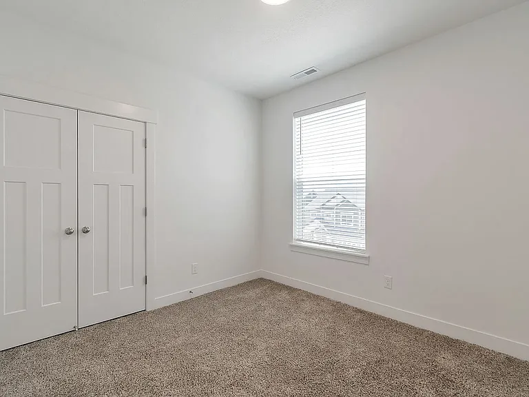 1023 N Sawtooth Way #HH-203 — Photo 4