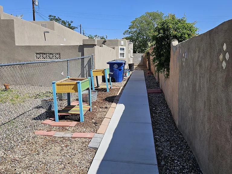 5607 Palm Ave SW — Photo 2