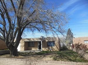 2nd image of 2437 Palomas Dr NE