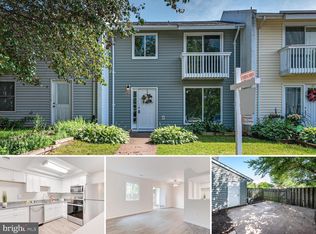 11 Carolina Ct, Sterling, VA 20164