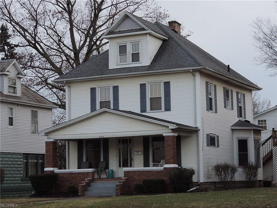 1st image of 924 N Wooster Ave