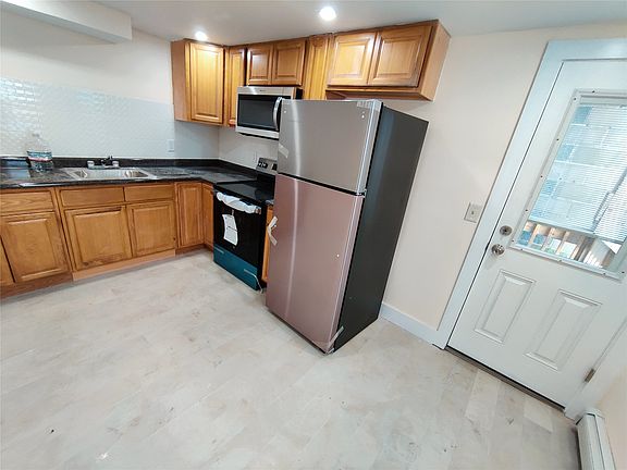 5th image of 11 Avenue A #4