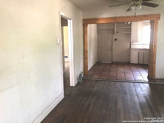 5th image of 438 Ward Ave