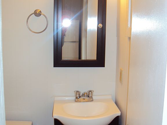 4th image of 26 Pleasant St APT 2