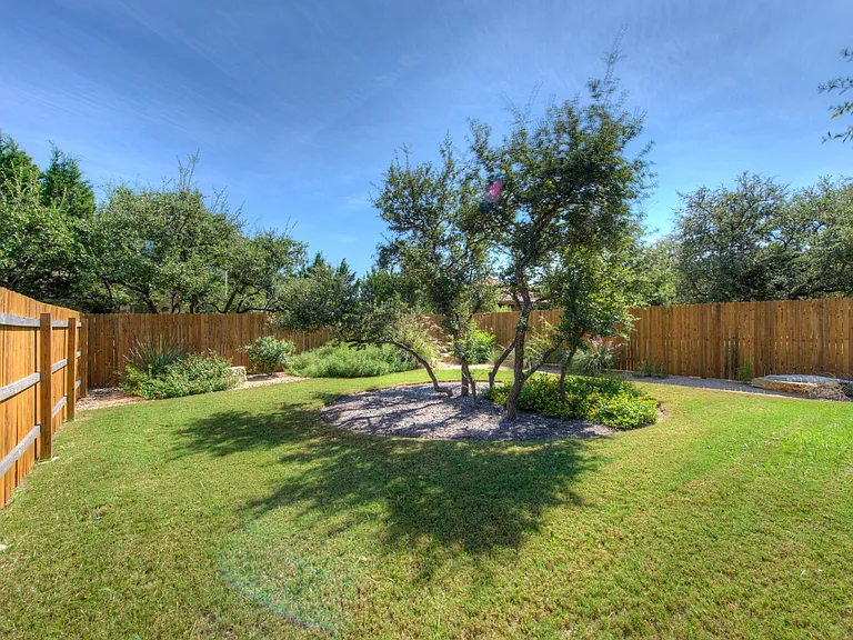 405 Meadowlark St #B — Photo 39