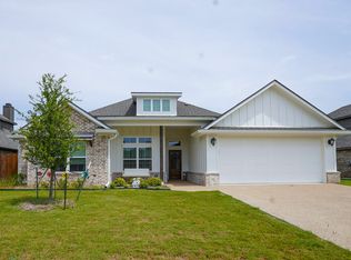 407 Geyser Trl, Mcgregor, TX 76657