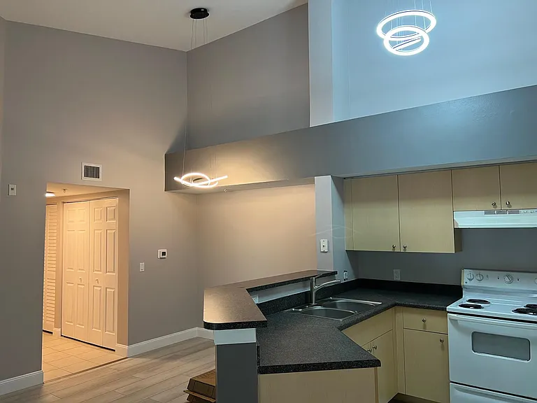 4220 San Marino Blvd #201 — Photo 2