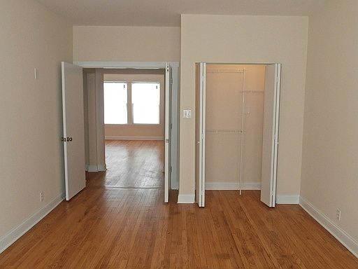 2nd image of 6703 N Clark St APT 2