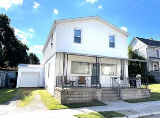 8 Oak St, Shelby, OH 44875