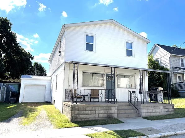 8 Oak St, Shelby, OH 44875
