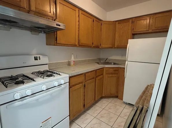 10804 35th Ave #3F, Corona, NY 11368
