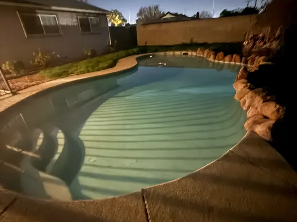 6701 50th St, Sacramento, CA 95823