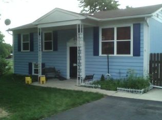 1502 Woodbine Dr, Round Lake Beach, IL