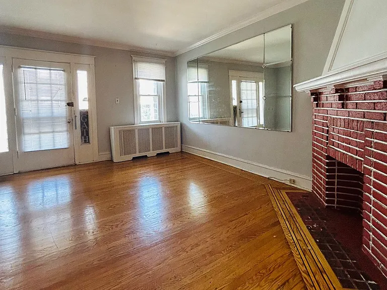 244 Huntley Rd — Photo 4