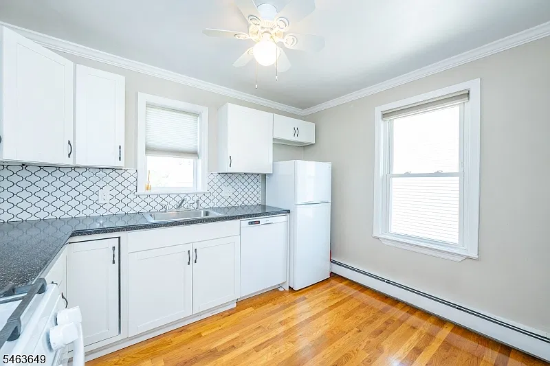 1 bed, 1.0 bath, 680 sqft, $2,000 — Photo 4