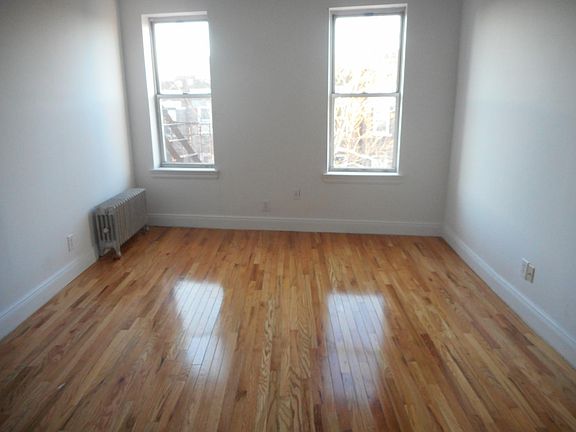 3rd image of 7206 69th St APT C5