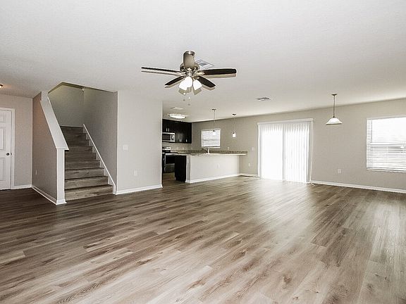 4th image of 10725 Southern Forest Dr
