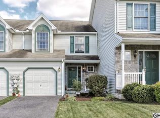 1071 Memory Ln, Harrisburg, PA 17111