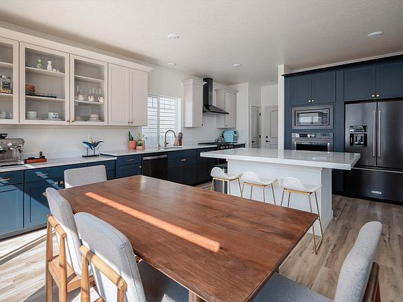 5th image of 4155 W Holbrook Way
