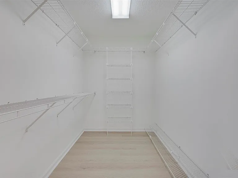 5876 Regal Glen Dr #201 — Photo 30