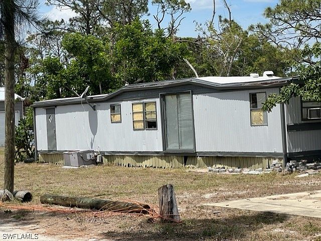 1st image of 7994 Breeze Dr