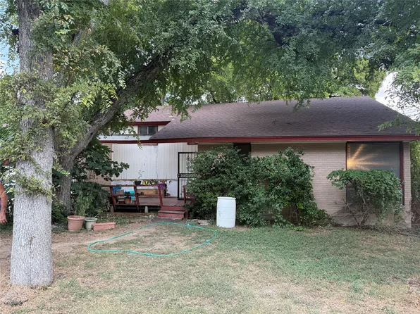 2460 Wildoak Dr, Dallas, TX 75228