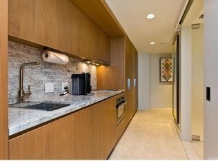 383 Kalaimoku St, Honolulu, HI 96815