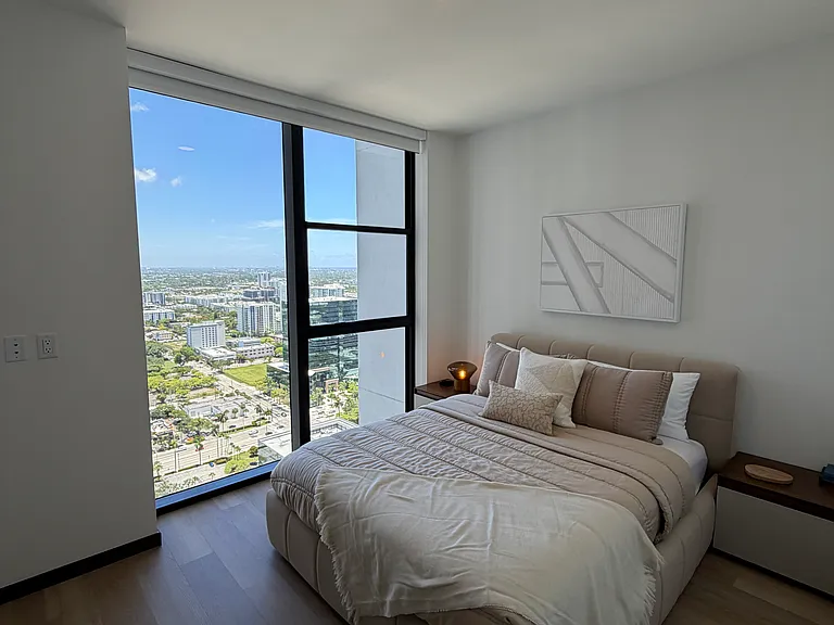 515 SW 3rd Ave #B — Photo 12