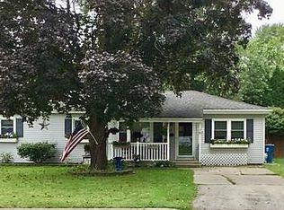 561 Juniper Ln, Bradley, IL 60915
