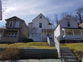 917 Crescent Ave, Ellwood City, PA