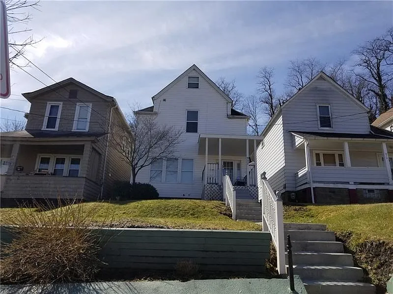 917 Crescent Ave photo 1