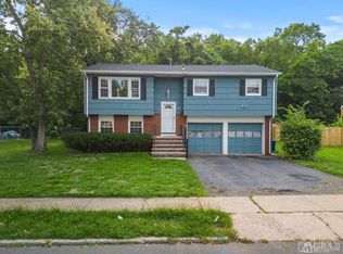 193 Phillips Rd, Somerset, NJ 08873