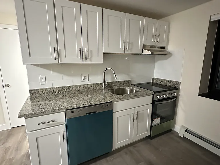 17 Chester St #25 — Photo 1