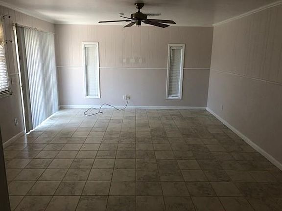 5th image of 1001 Blackhaw St