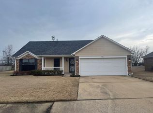 1204 N Colonial Dr, West Memphis, AR 72301