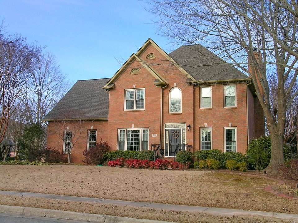1st image of 2611 Edgerton Dr SE