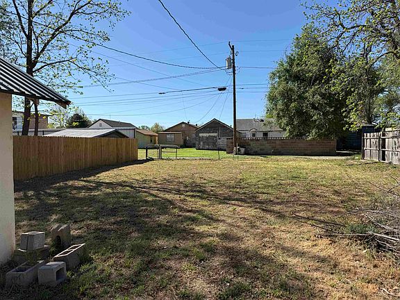 4th image of 1811 Kansas Ave
