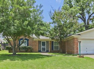 2920 David Ln, Arlington, TX 76013