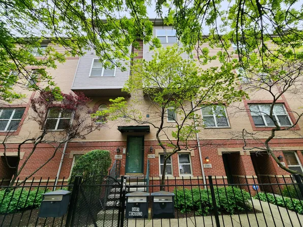 2363 E 70th Pl #B, Chicago, IL 60649