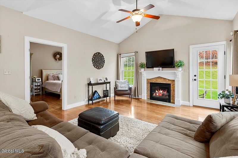 4th image of 57 Averill Avenue