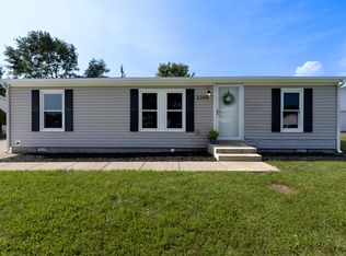 3345 Spring Valley Dr, Columbus, IN 47203